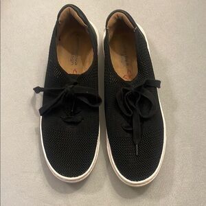 Comfortiva Women's Black Sneakers
